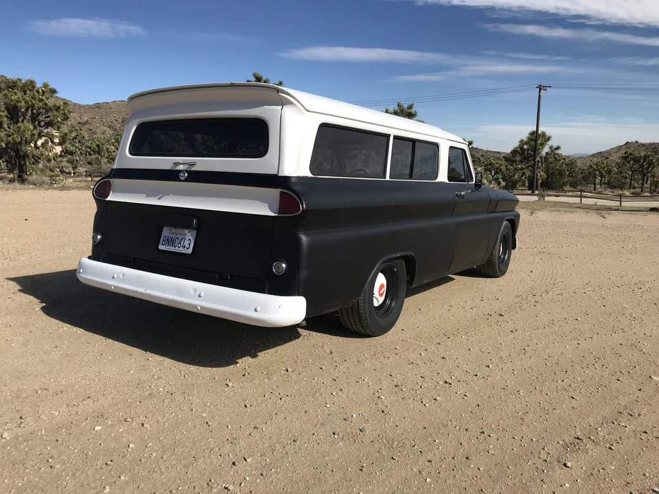 1965 Chevrolet Suburban 5th Gen - Image 9 of 31