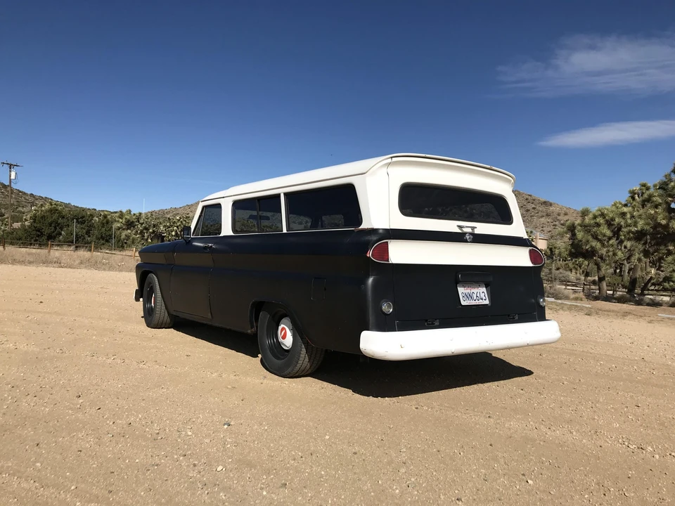 1965 Chevrolet Suburban 5th Gen - Image 11 of 31