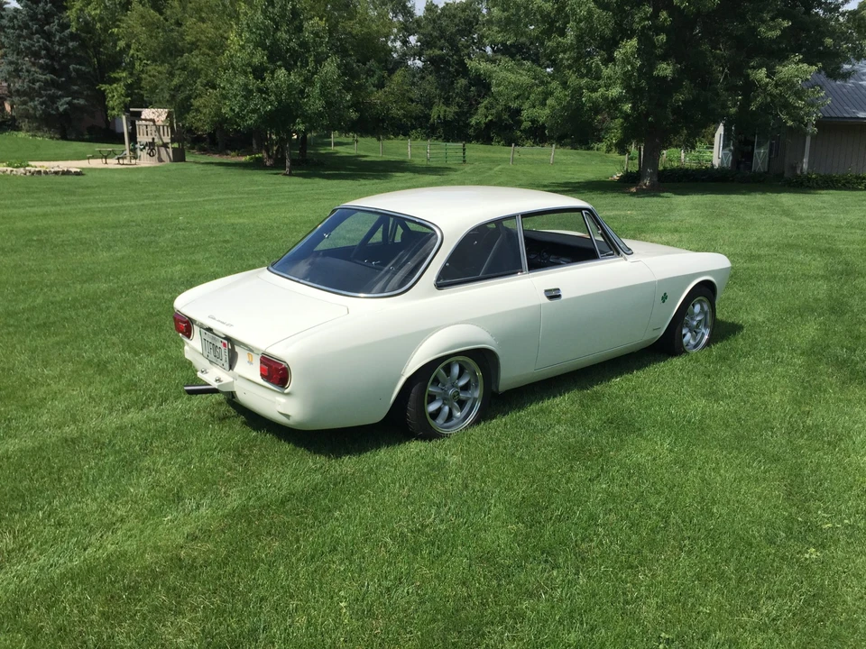 1966 Alfa Romeo Giulia Sprint GT - Image 20 of 31