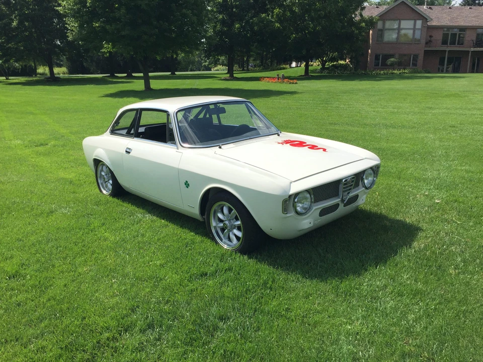 1966 Alfa Romeo Giulia Sprint GT - Image 27 of 31