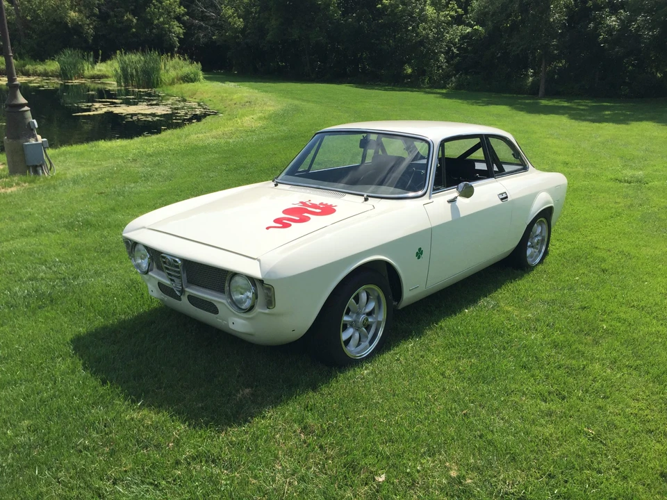 1966 Alfa Romeo Giulia Sprint GT - Image 2 of 31