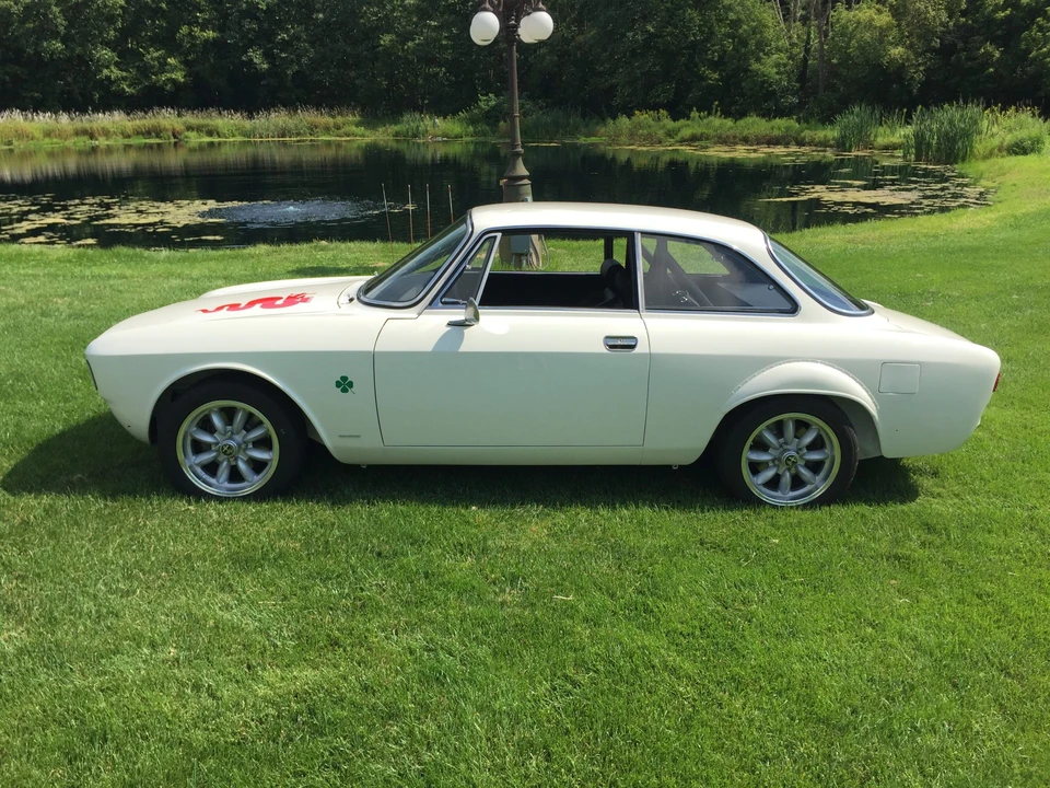 1966 Alfa Romeo Giulia Sprint GT - Image 10 of 31