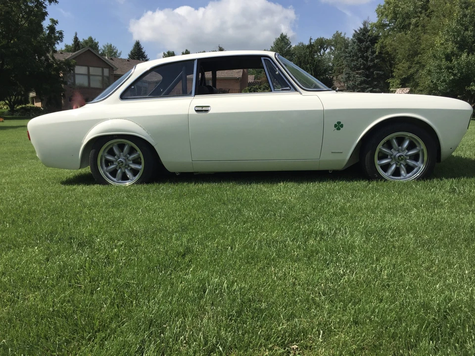 1966 Alfa Romeo Giulia Sprint GT - Image 25 of 31