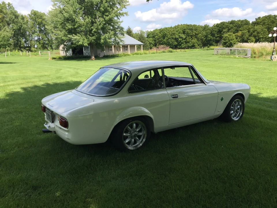 1966 Alfa Romeo Giulia Sprint GT - Image 22 of 31