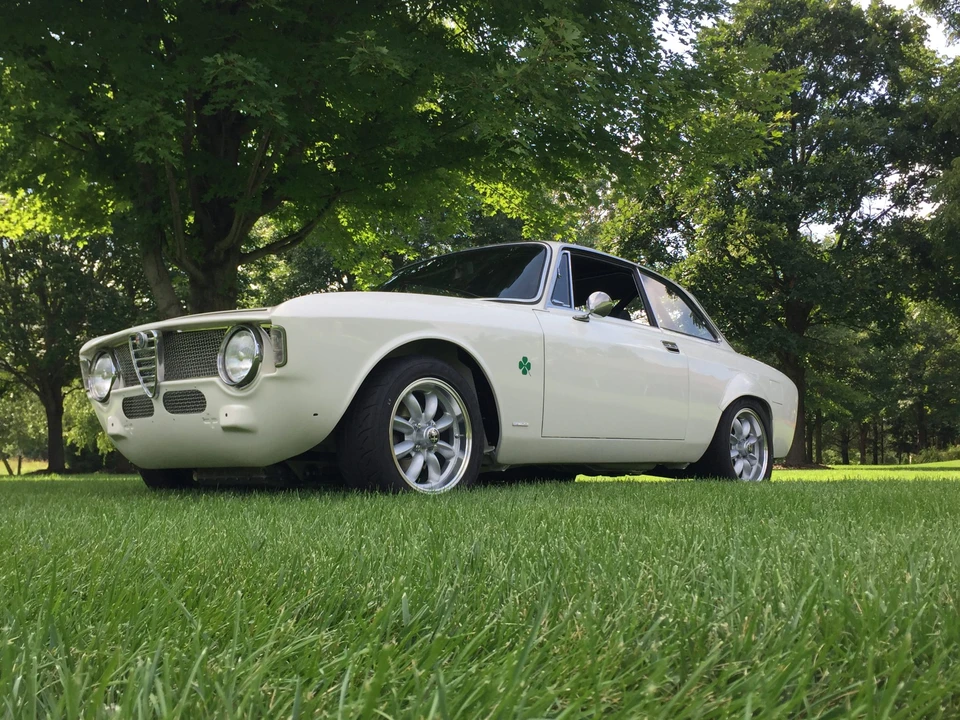 1966 Alfa Romeo Giulia Sprint GT - Image 6 of 31