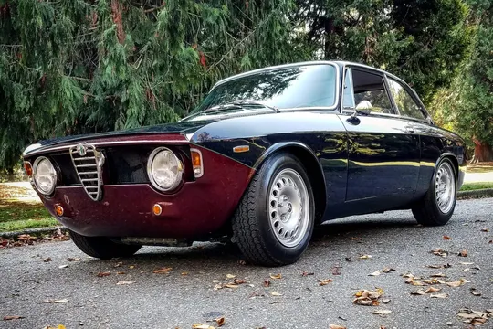 Modified 1966 Alfa Romeo Giulia Sprint GT Veloce 2.0