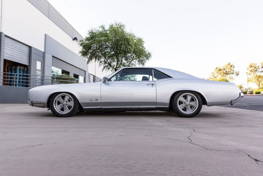 1966 Buick Riviera 2nd Gen - Image 11 of 31