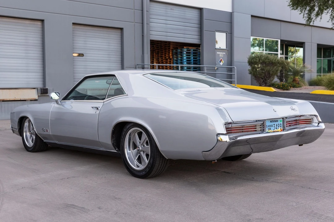 1966 Buick Riviera 2nd Gen - Image 20 of 31