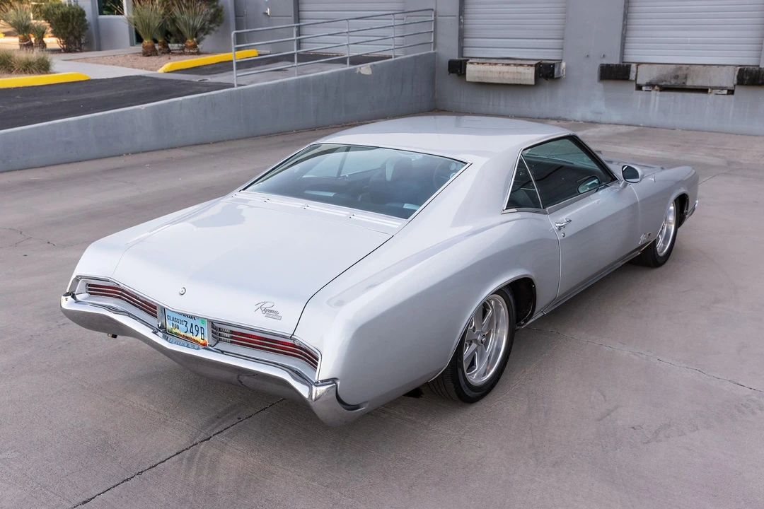 1966 Buick Riviera 2nd Gen - Image 23 of 31