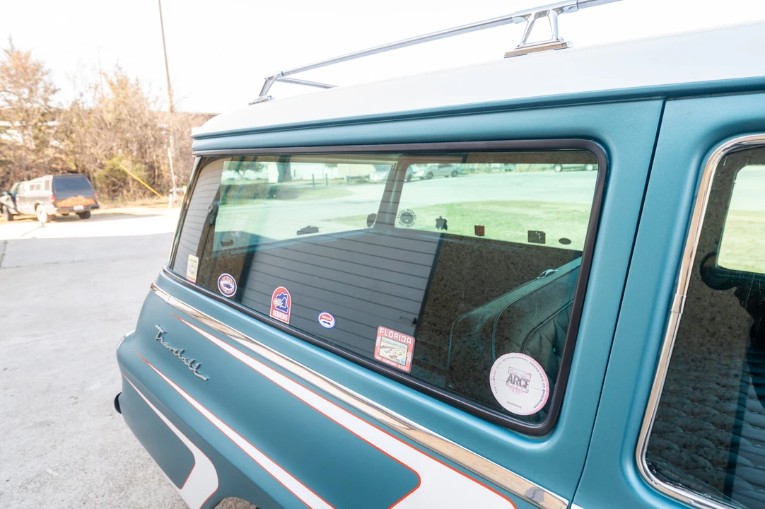 1966 International Harvester Travelall - Image 29 of 31