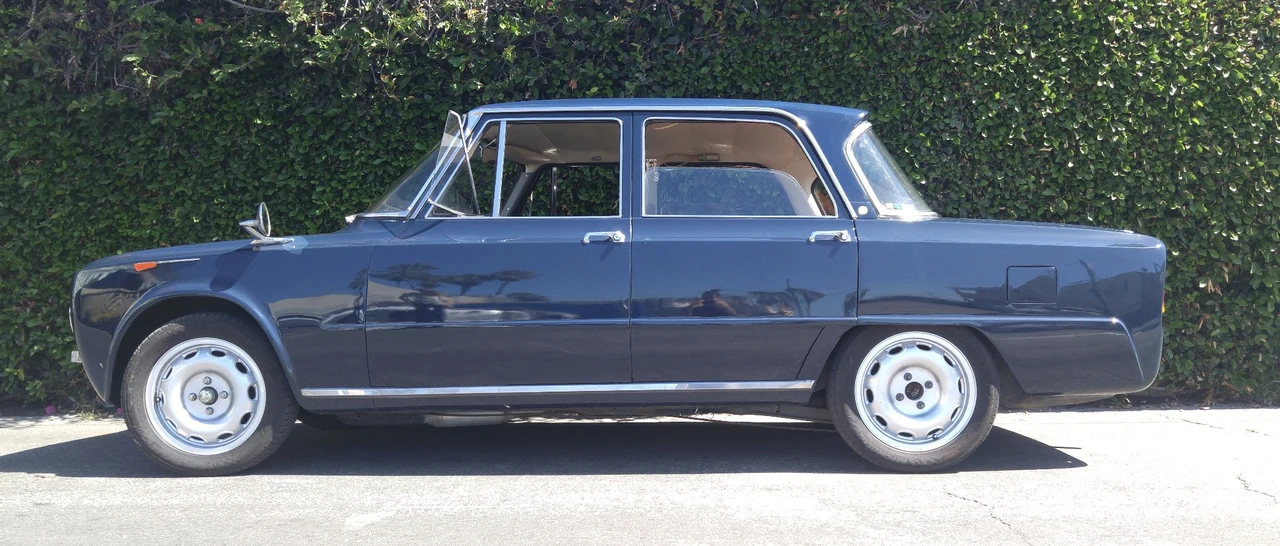 1967 Alfa Romeo 1750 GT Veloce - Image 5 of 31