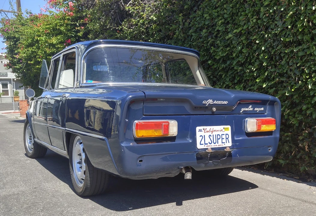 1967 Alfa Romeo 1750 GT Veloce - Image 11 of 31