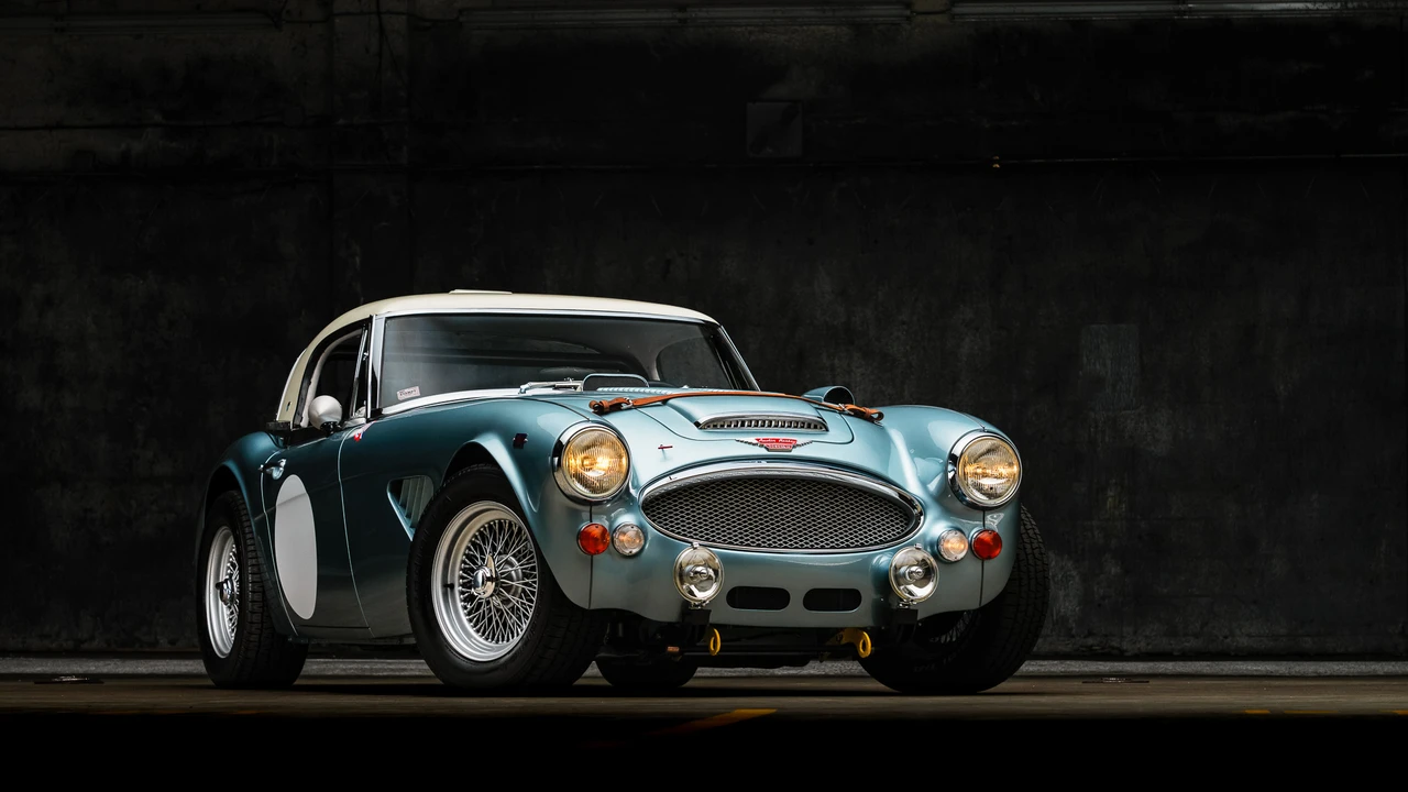 1967 Austin-Healey 3000 Mark III - Image 2 of 31