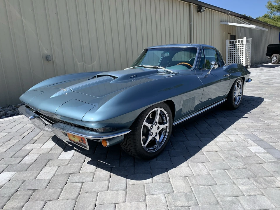 1967 Chevrolet Corvette C2 - Image 2 of 31