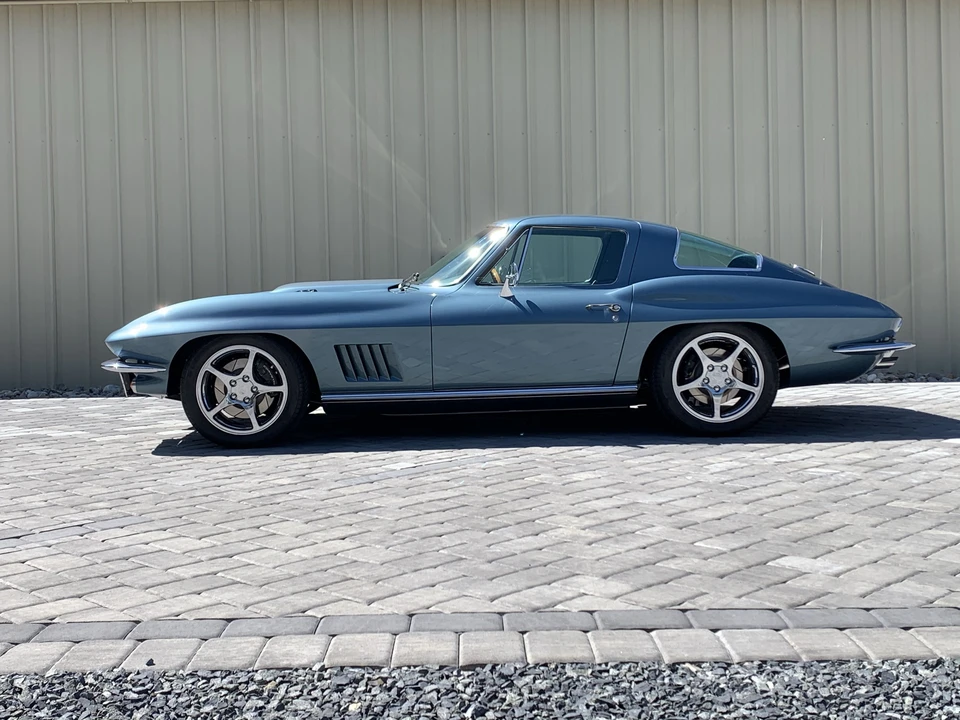 1967 Chevrolet Corvette C2 - Image 4 of 31