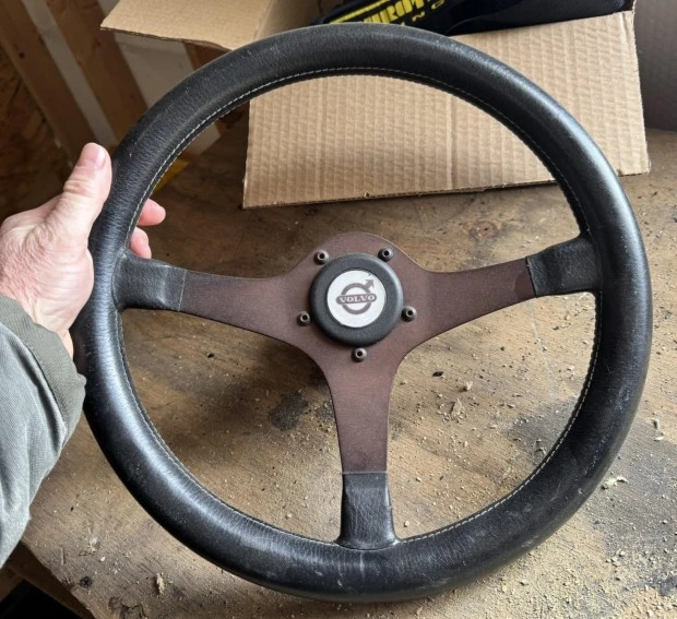 1967 Volvo 1800S - Image 10 of 10