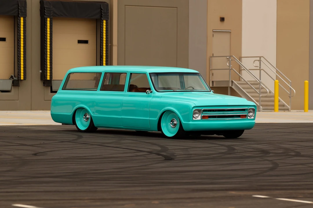 1968 Chevrolet Suburban 6th Gen - Image 4 of 31