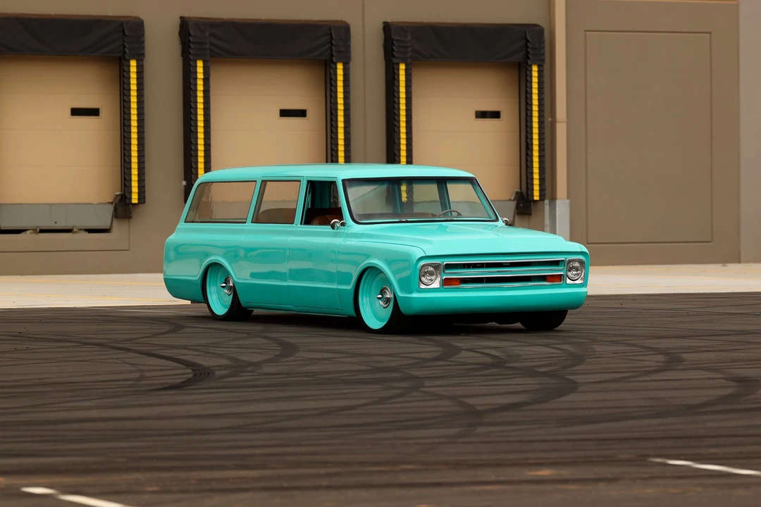 1968 Chevrolet Suburban 6th Gen - Image 6 of 31