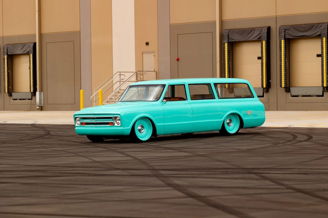 1968 Chevrolet Suburban 6th Gen - Image 17 of 31