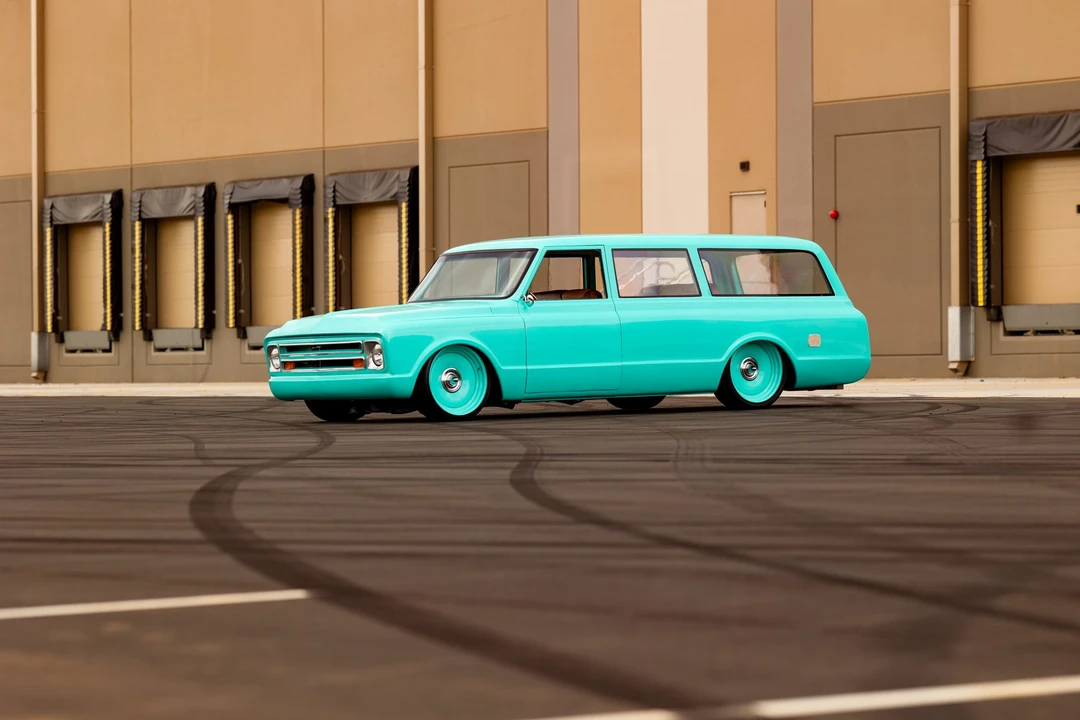 1968 Chevrolet Suburban 6th Gen - Image 21 of 31
