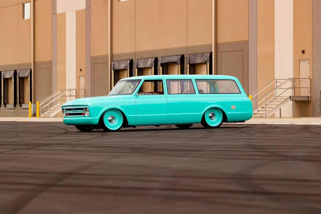 1968 Chevrolet Suburban 6th Gen - Image 23 of 31
