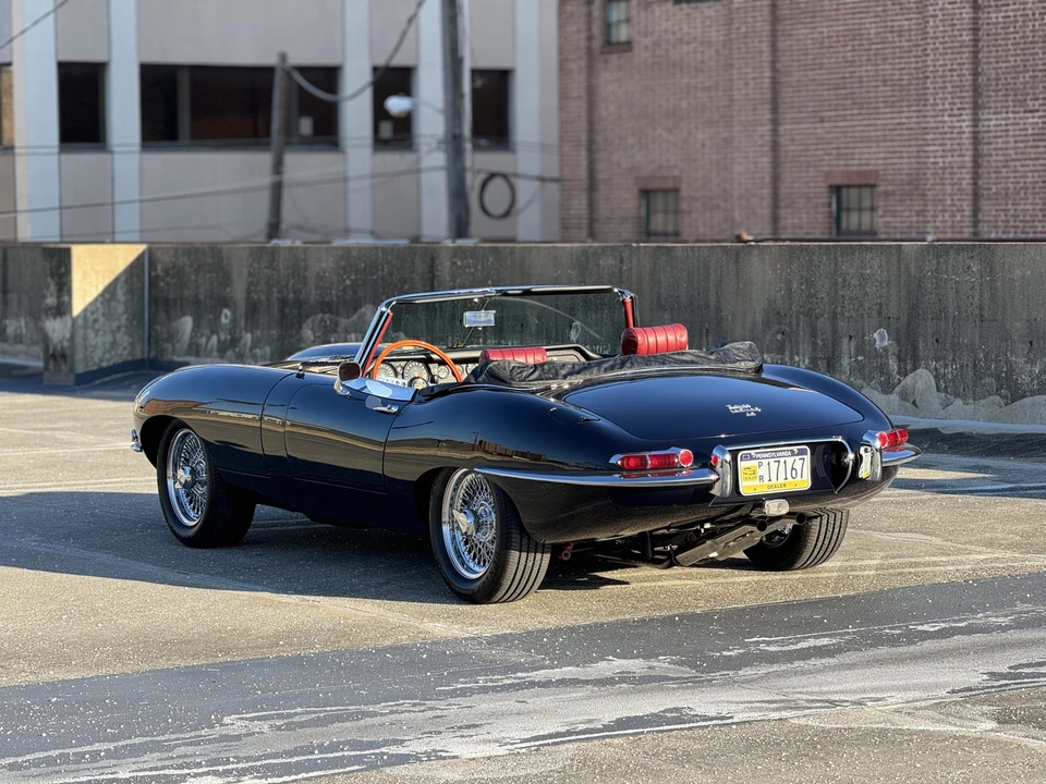 1968 Jaguar E-Type Series 1 - Image 30 of 31