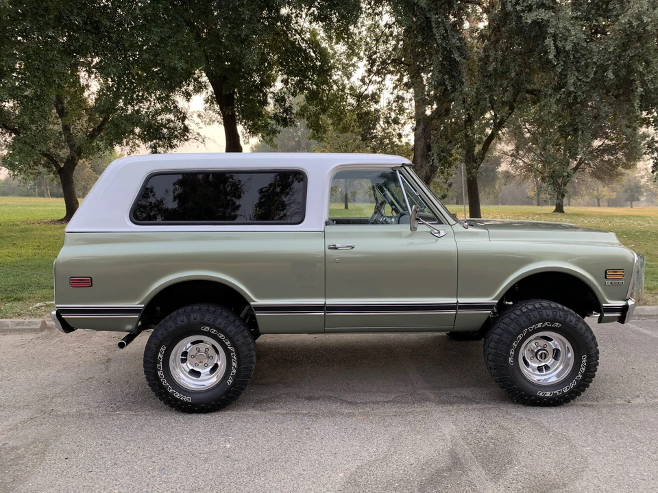 1969 Chevrolet K5 Blazer 1st Gen - Image 13 of 31