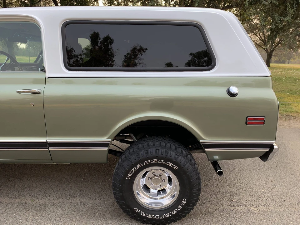 1969 Chevrolet K5 Blazer 1st Gen - Image 28 of 31