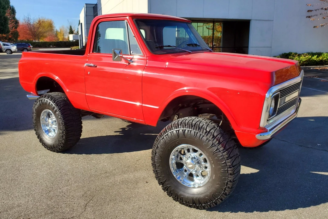 1969 Chevrolet K5 Blazer 1st Gen - Image 15 of 31