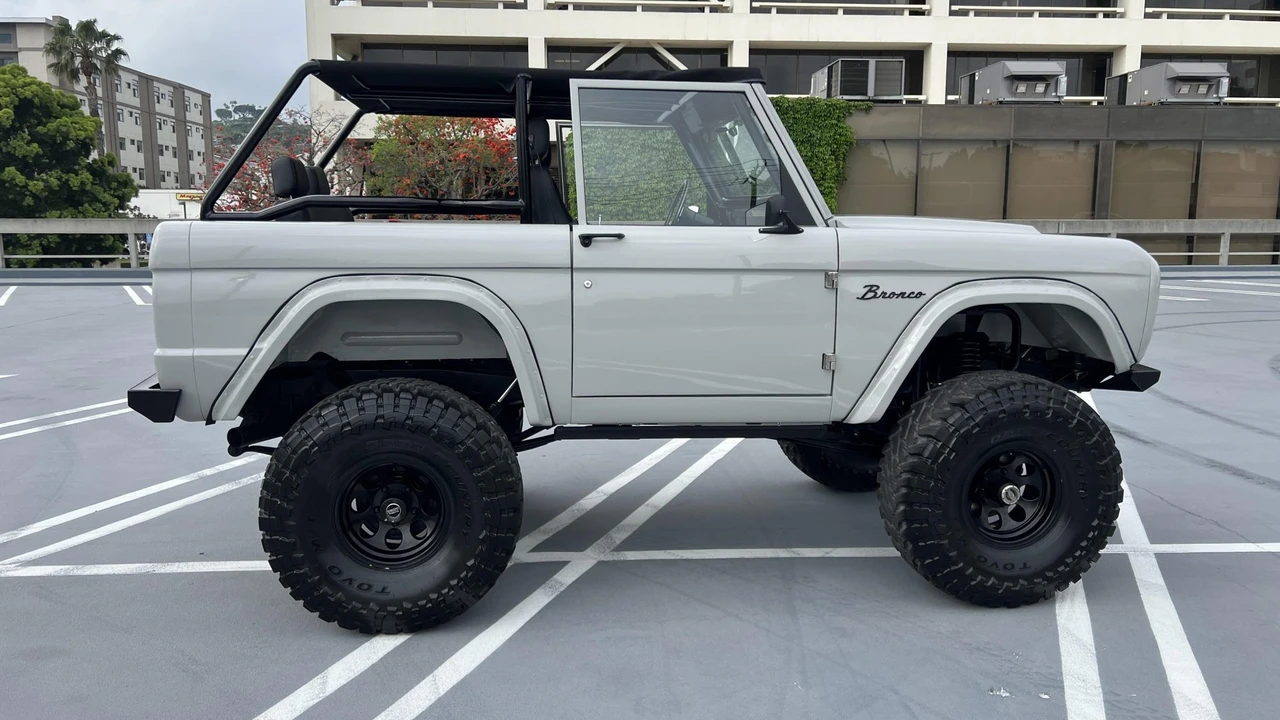 1969 Ford Bronco 1st Gen - Image 19 of 31