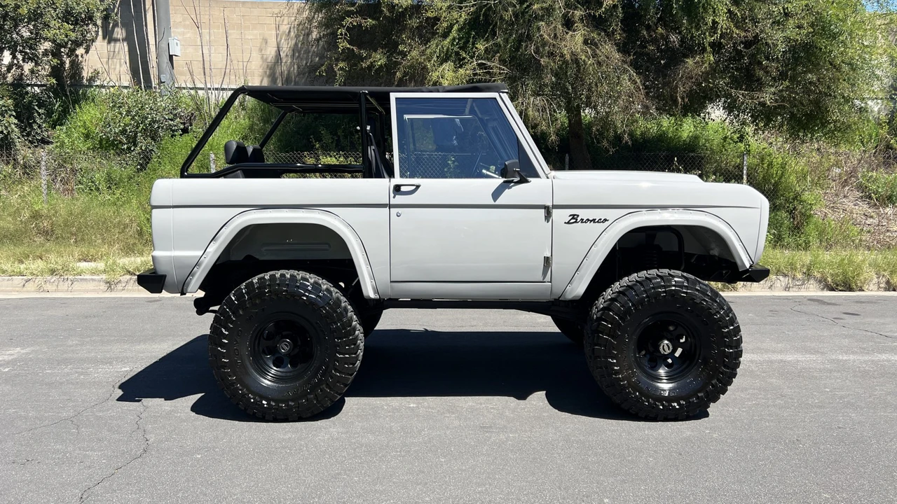1969 Ford Bronco 1st Gen - Image 11 of 31