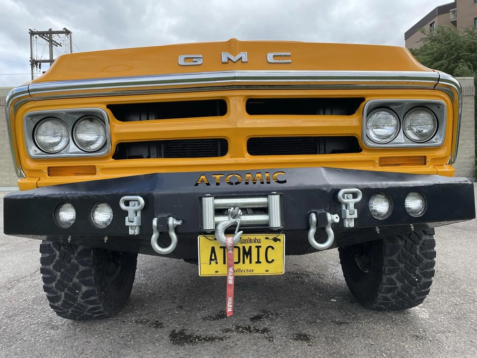 1969 GMC Suburban 6th Gen - Image 18 of 31