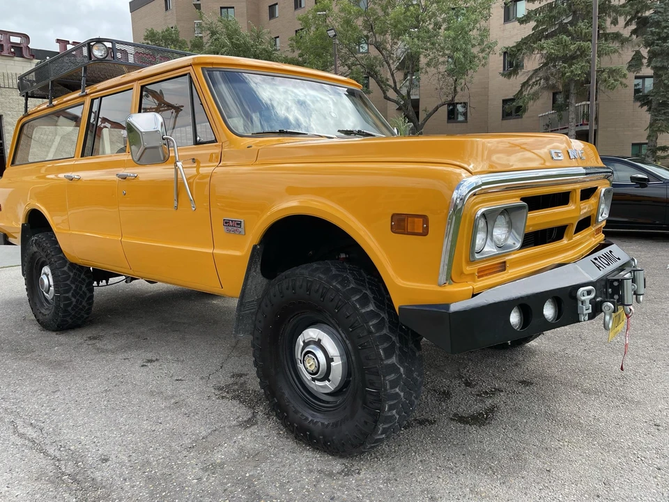 1969 GMC Suburban 6th Gen - Image 5 of 31