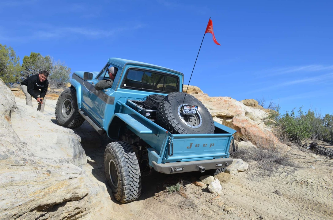 1969 Jeep SJ Gladiator - Image 8 of 31