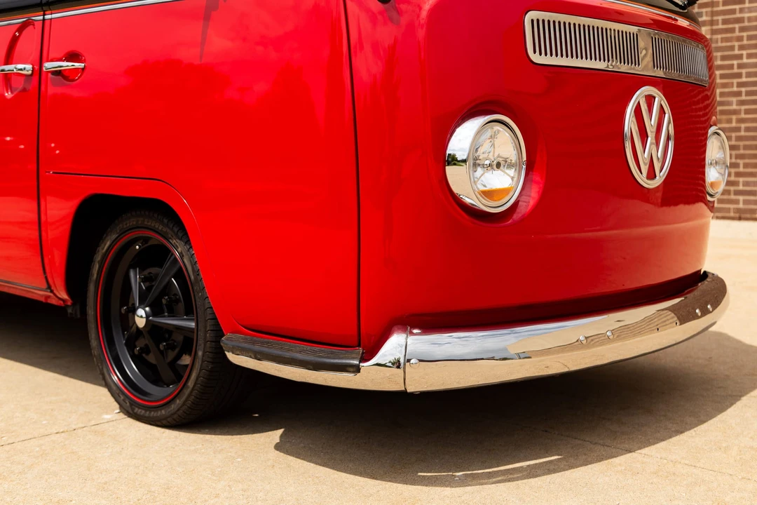 1969 Volkswagen Bay-Window Bus - Image 19 of 31