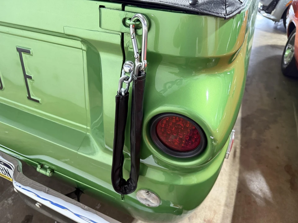 1970 Dodge A100 - Image 17 of 31