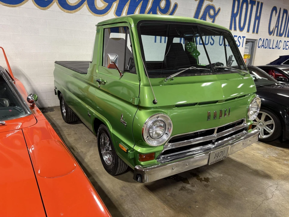 1970 Dodge A100 - Image 10 of 31