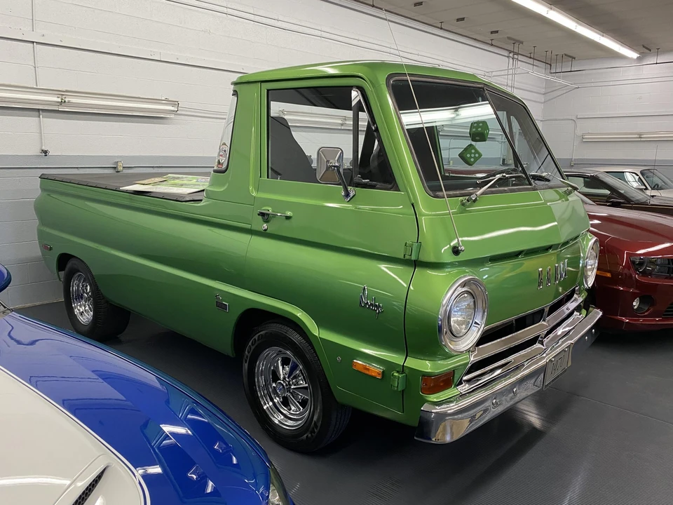 1970 Dodge A100 - Image 3 of 31