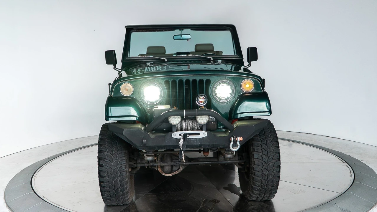 1970 Jeep Jeepster Commando - Image 9 of 31