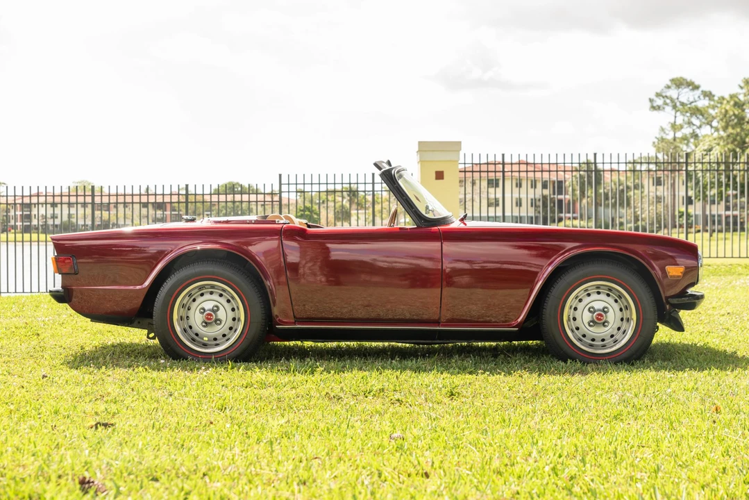 1970 Triumph TR6 (US-spec) - Image 2 of 31
