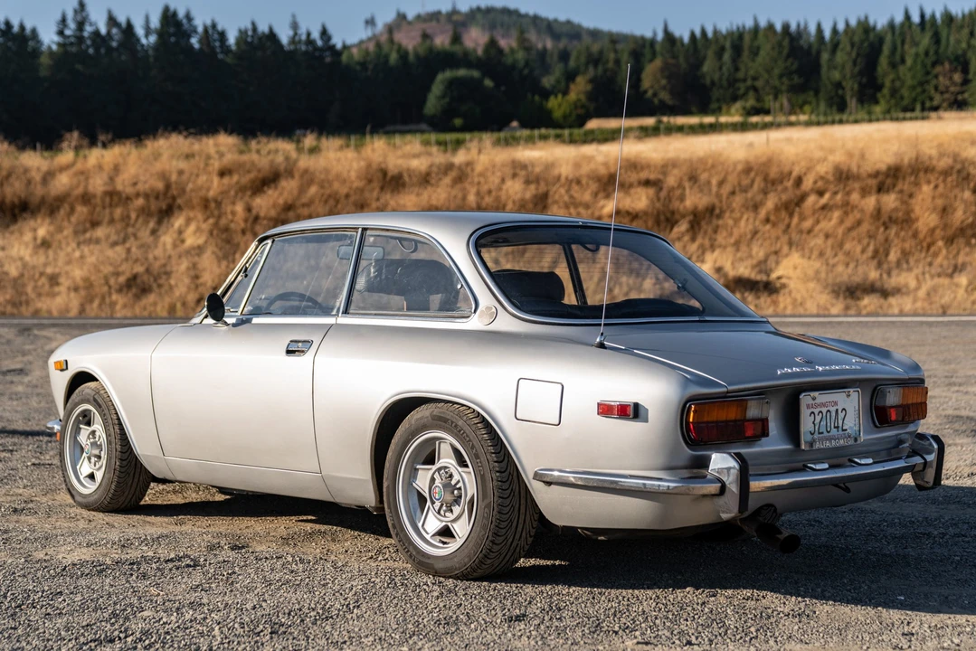 1971 Alfa Romeo 1750 GT Veloce - Image 4 of 31