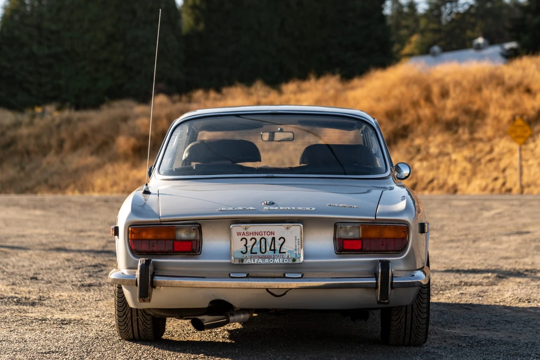 1971 Alfa Romeo 1750 GT Veloce - Image 5 of 31