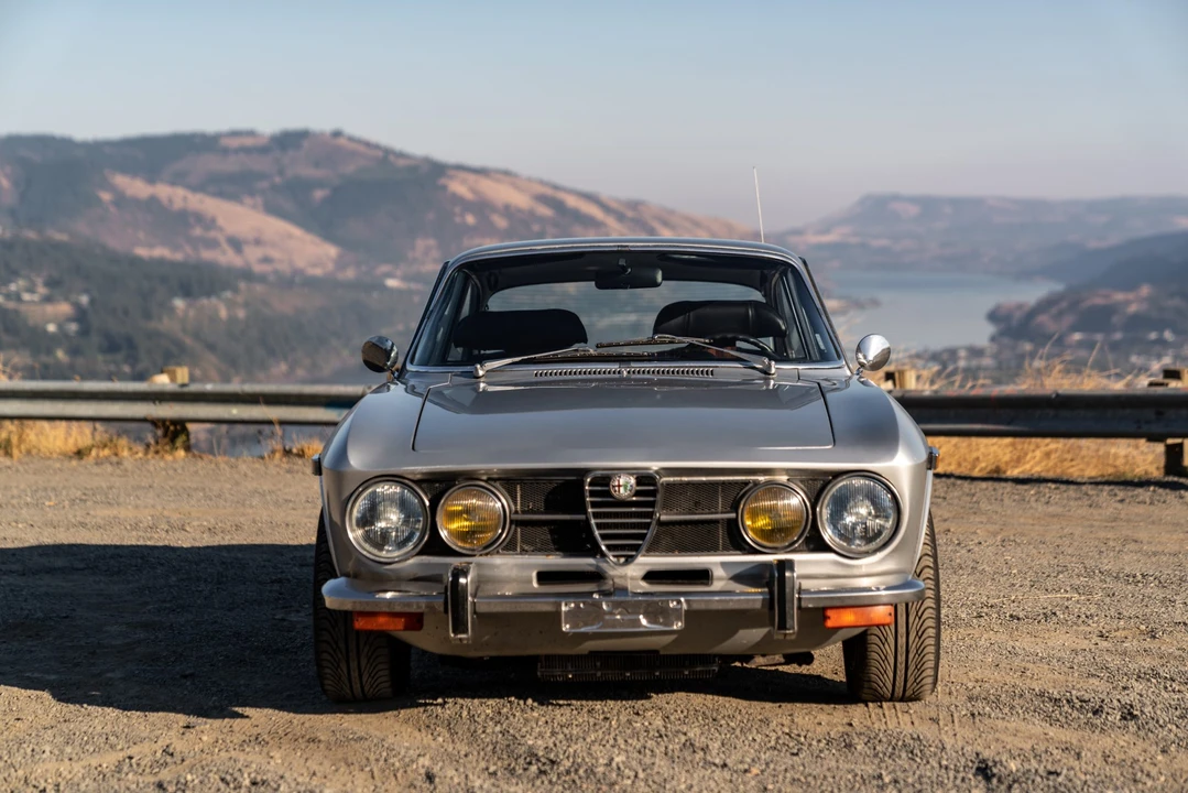 1971 Alfa Romeo 1750 GT Veloce - Image 9 of 31