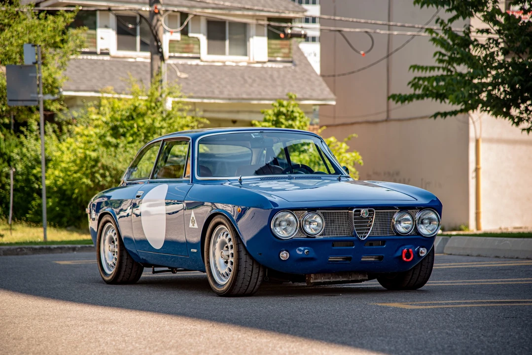 1971 Alfa Romeo 1750 GT Veloce - Image 11 of 31