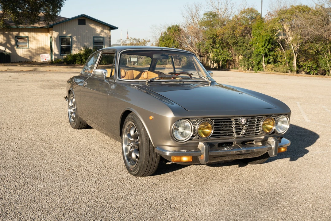 1971 Alfa Romeo 2000 GT Veloce - Image 6 of 31