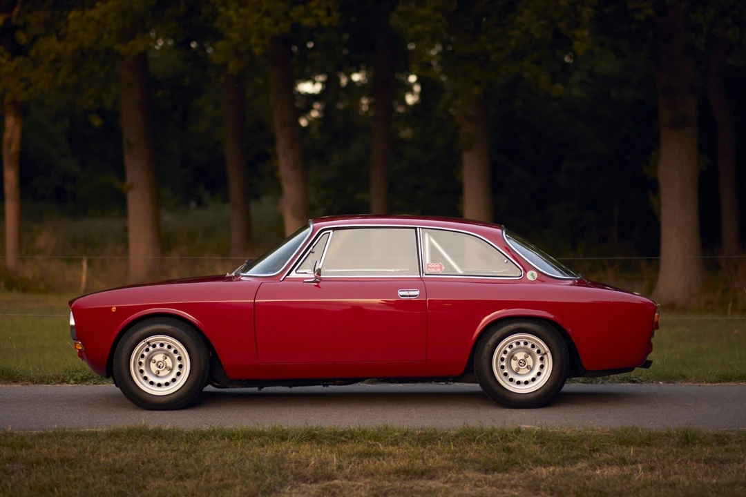 1971 Alfa Romeo 2000 GT Veloce - Image 5 of 31