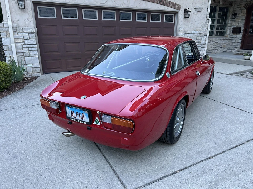 1971 Alfa Romeo 2000 GT Veloce - Image 24 of 31