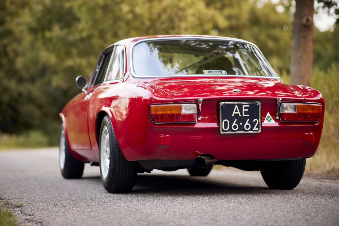 1971 Alfa Romeo 2000 GT Veloce - Image 7 of 31