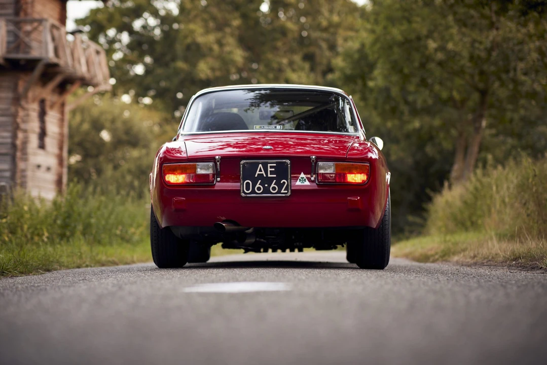 1971 Alfa Romeo 2000 GT Veloce - Image 8 of 31