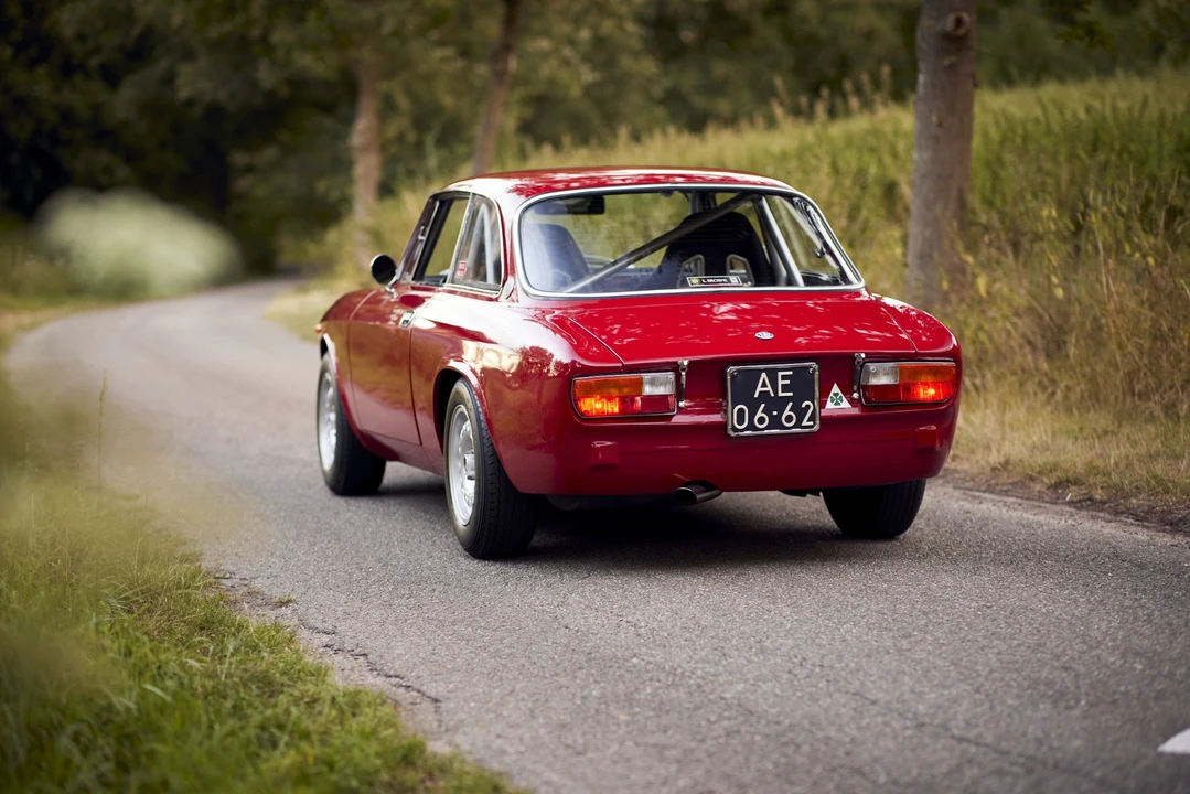 1971 Alfa Romeo 2000 GT Veloce - Image 6 of 31